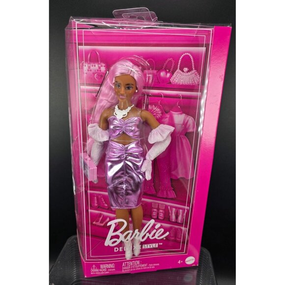 Barbie Deluxe Style Doll Pink Outfit Purple Hair Accessories Mattel - Picture 1 of 6
